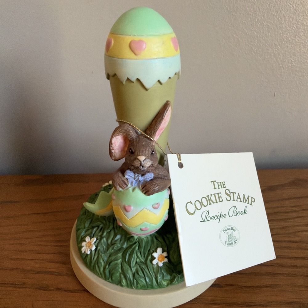 Vintage 1997 Brown Bag Cookie Art Cookie Stamp Easter Egg Bunny Rabbit NOS